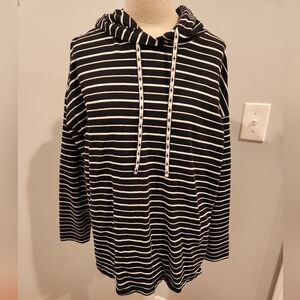 St John's Bay Black and White Stripe Sweatshirt size L